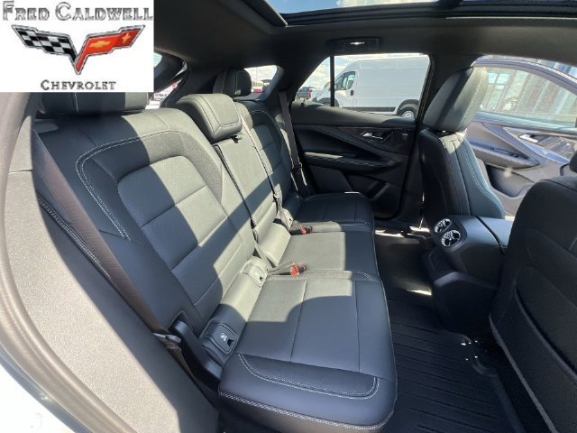 Used 2025 Chevrolet Blazer EV LT AWD/4WD image 32
