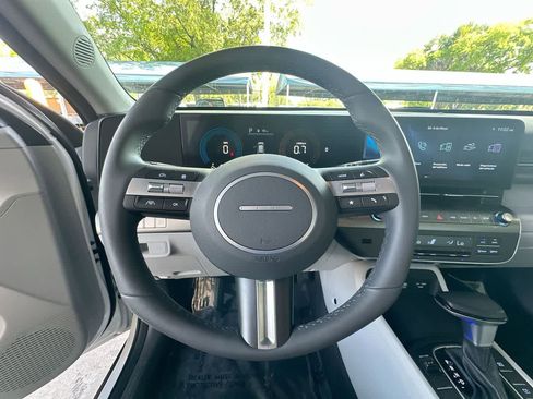 Used 2024 Hyundai Kona SEL FWD image 15