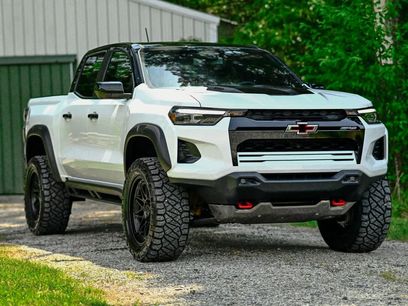 New 2025 Chevrolet Colorado ZR2 w/ Technology Package