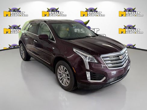 Used 2017 Cadillac XT5 Luxury w/ Driver Awareness Package AWD/4WD image 3