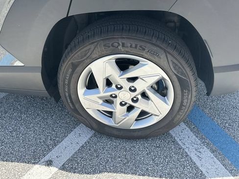 Certified 2025 Hyundai Kona SE FWD image 10
