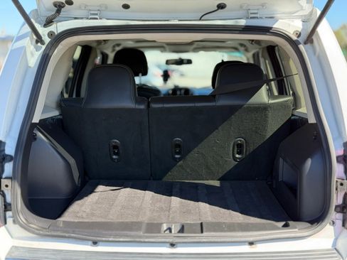 Used 2016 Jeep Patriot High Altitude image 25