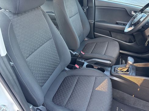 Used 2022 Kia Rio LX FWD image 38