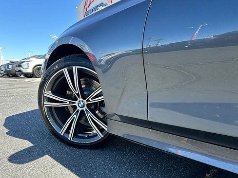 Used 2020 BMW 330i Sedan w/ Premium Package RWD image 12