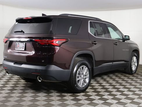 Used 2022 Chevrolet Traverse LT FWD image 10