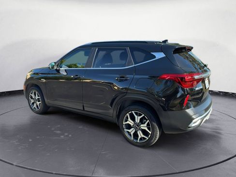 Used 2023 Kia Seltos EX AWD/4WD image 5