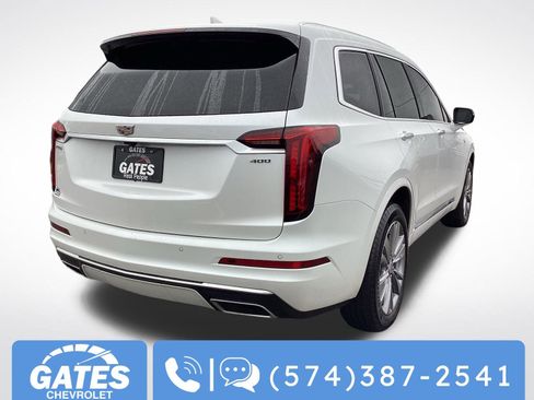 Used 2025 Cadillac XT6 Premium Luxury image 11