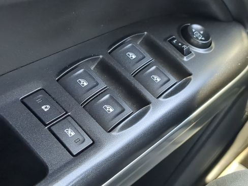 Used 2022 Chevrolet Colorado LT image 22