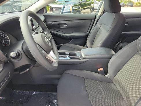 Certified 2021 Nissan Sentra S image 21