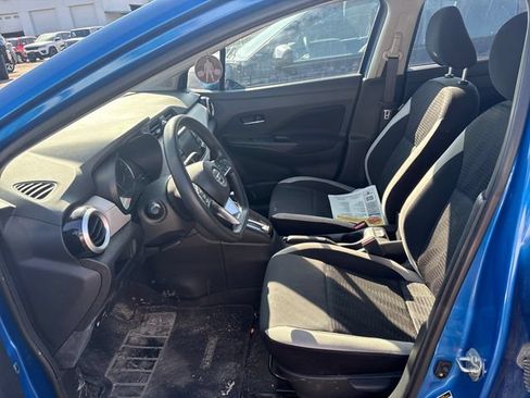 Used 2021 Nissan Versa SV FWD image 7