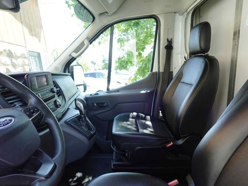 Used 2022 Ford Transit 350 DRW RWD image 13