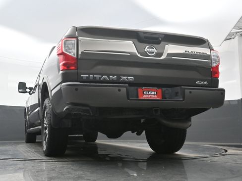 Used 2017 Nissan Titan Platinum Reserve image 29