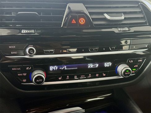 Used 2021 BMW 530i w/ Convenience Package image 18