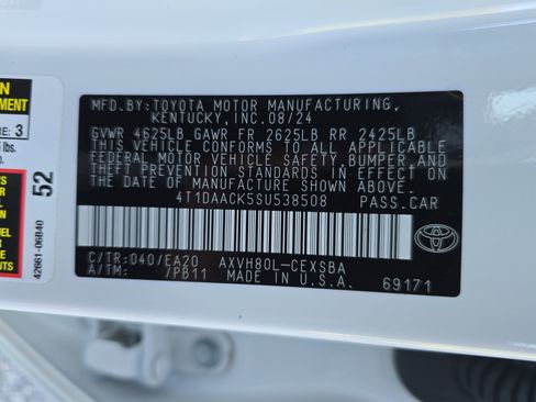 Used 2025 Toyota Camry SE w/ Convenience Package FWD image 35