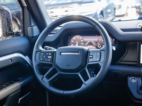 Used 2024 Land Rover Defender 110 X-Dynamic SE image 16