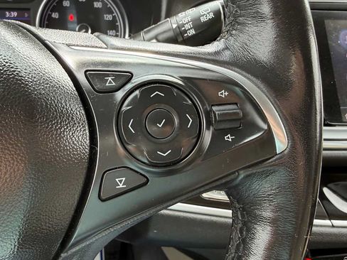Used 2021 Buick Enclave Premium w/ Surround and Sites Package AWD/4WD image 17