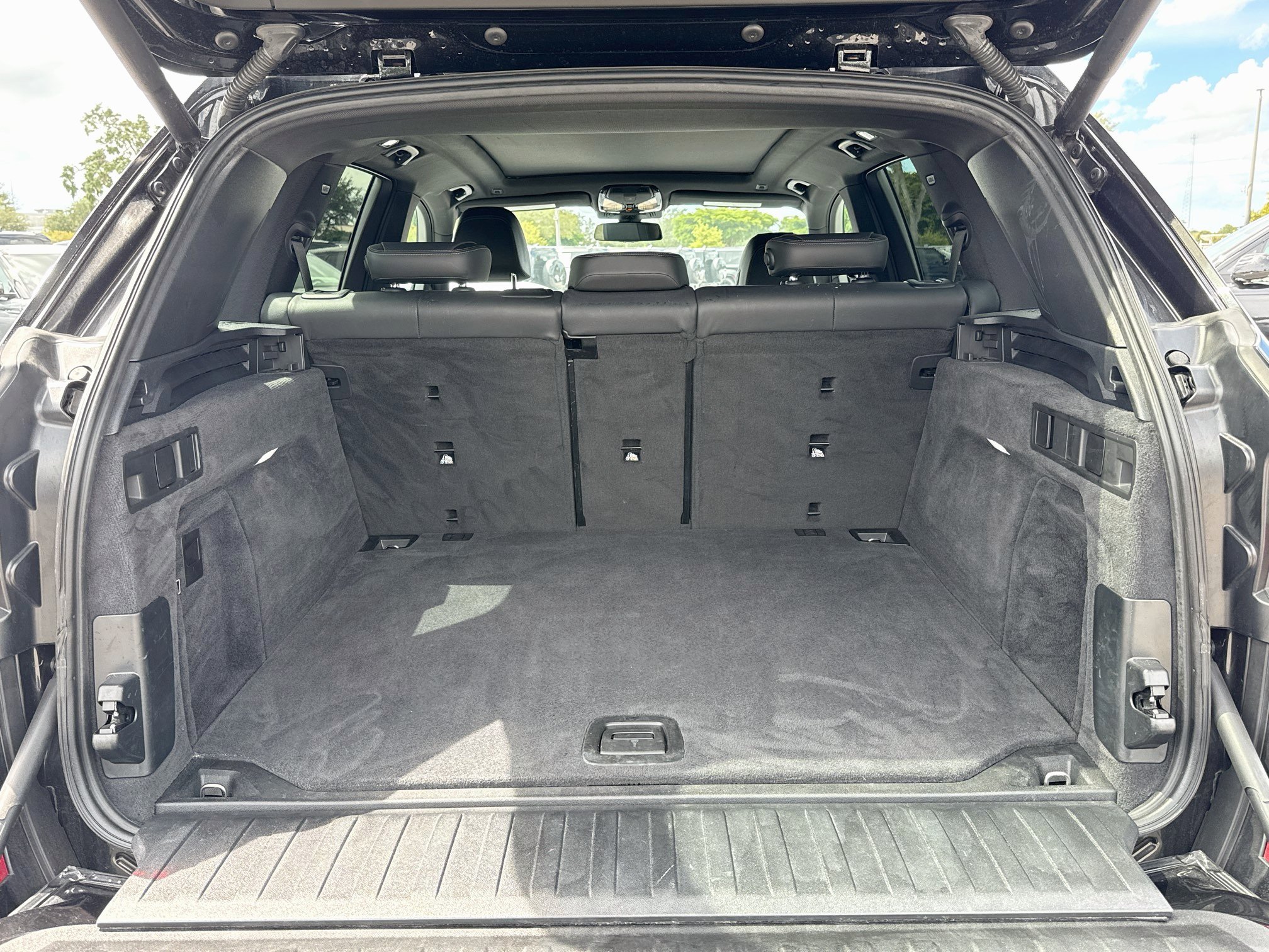 Used 2020 BMW X5 sDrive40i w/ M Sport Package RWD image 12