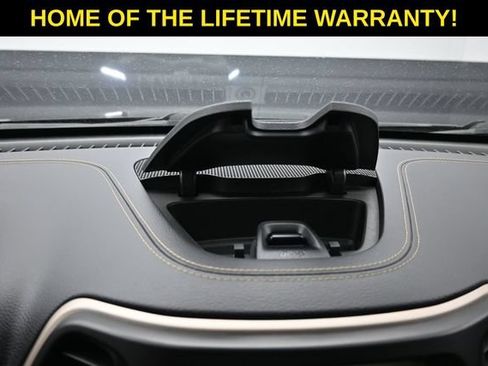 Used 2018 Jeep Cherokee Limited AWD/4WD image 33