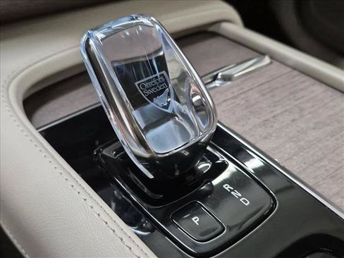Used 2022 Volvo XC90 T8 Inscription AWD/4WD image 11