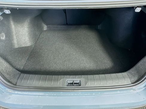 New 2026 Nissan Sentra SV w/ SV Convenience Package FWD image 32