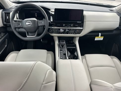 New 2026 Nissan Pathfinder SL FWD image 13