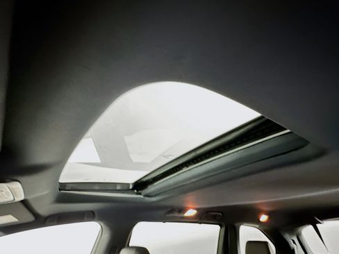 Used 2025 Honda Odyssey Sport-L image 25