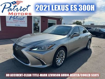 Used 2021 Lexus ES 300h w/ Accessory Package 2