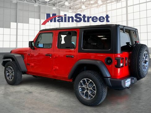 Used 2025 Jeep Wrangler Sport S image 3