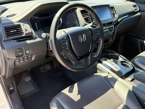 Used 2023 Honda Ridgeline Black Edition image 4