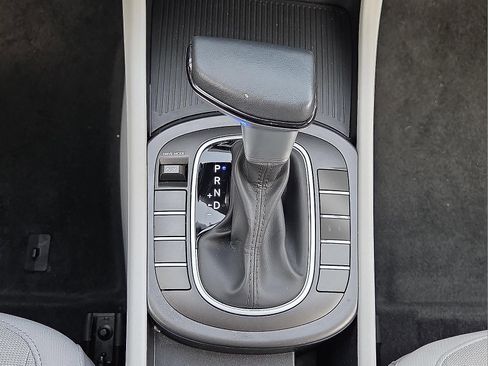 Used 2025 Hyundai Kona SEL image 20