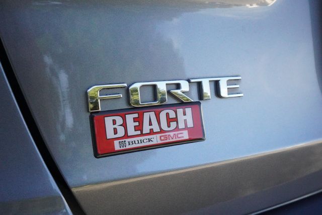 Used 2018 Kia Forte S FWD image 37