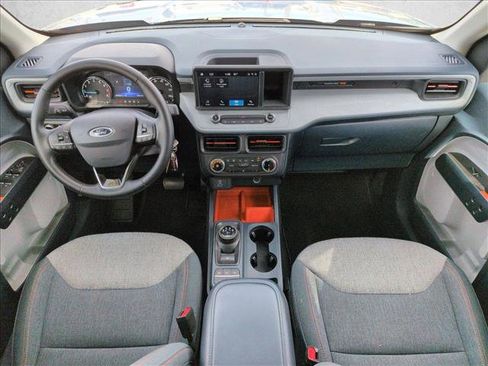 Certified 2024 Ford Maverick XLT w/ XLT Luxury Package image 17