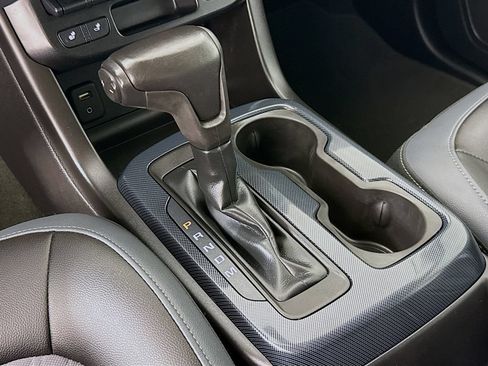 Used 2016 Chevrolet Colorado Z71 AWD/4WD image 19