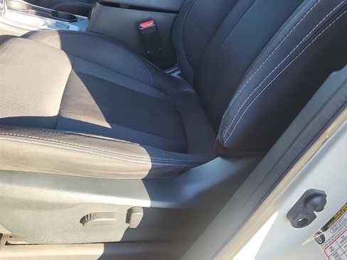 Used 2021 Subaru Ascent Premium w/ Convenience Package image 11