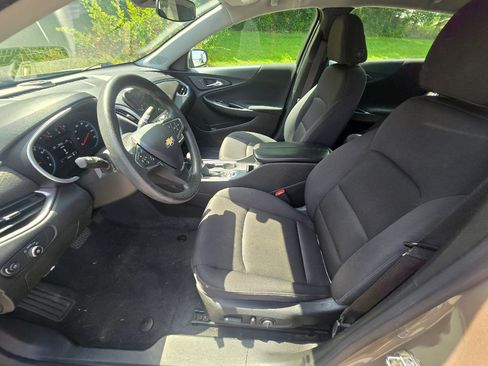 Used 2023 Chevrolet Malibu LT FWD image 11