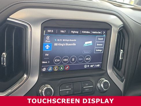 Used 2022 GMC Sierra 2500 SLT w/ SLT Premium Package image 17