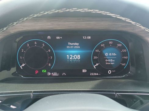 Used 2025 Volkswagen Atlas SEL AWD/4WD image 14