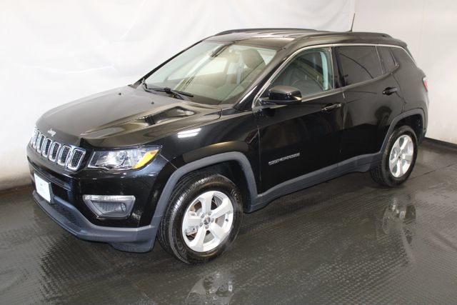 Used 2020 Jeep Compass Latitude w/ Cold Weather Group AWD/4WD image 2