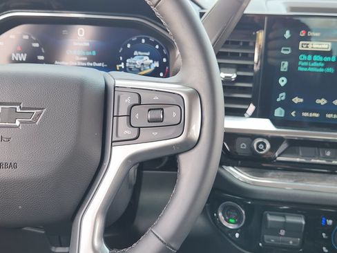 Used 2025 Chevrolet Silverado 2500 LTZ w/ LTZ Plus Package AWD/4WD image 27