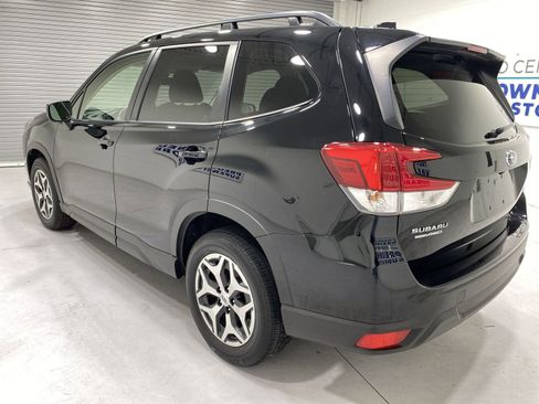 Used 2024 Subaru Forester Premium AWD/4WD image 6