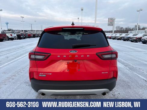 Used 2024 Ford Escape Active w/ Tech Pack #1 AWD/4WD image 5