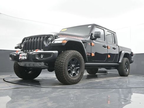 Used 2022 Jeep Gladiator Mojave w/ Cold Weather Group AWD/4WD image 52