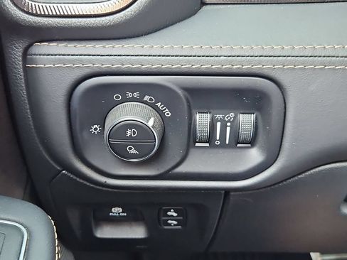 Used 2024 RAM 1500 TRX AWD/4WD image 18