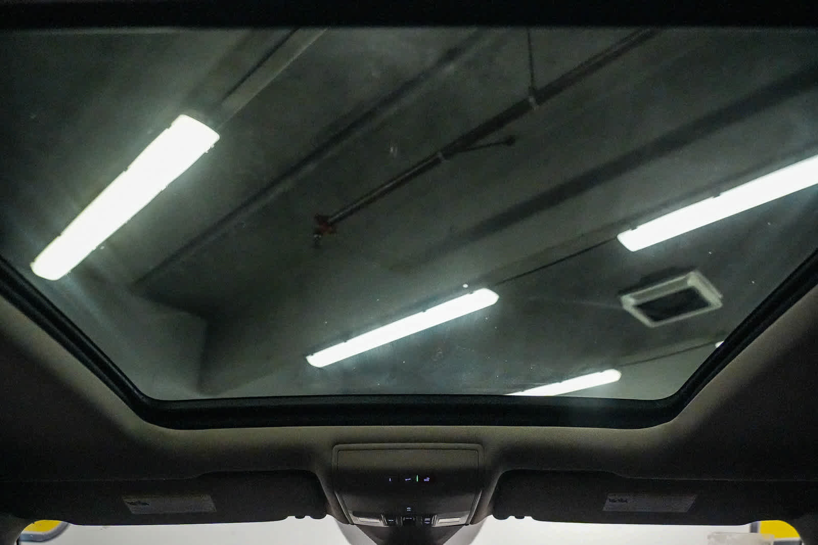 Used 2021 Volkswagen Atlas SEL FWD image 16