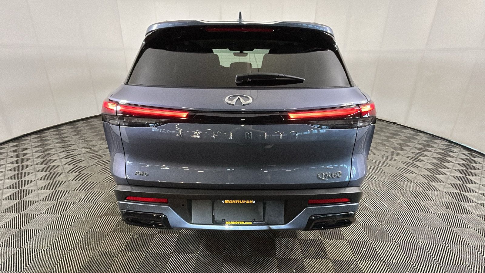 Used 2024 INFINITI QX60 Luxe AWD/4WD image 3