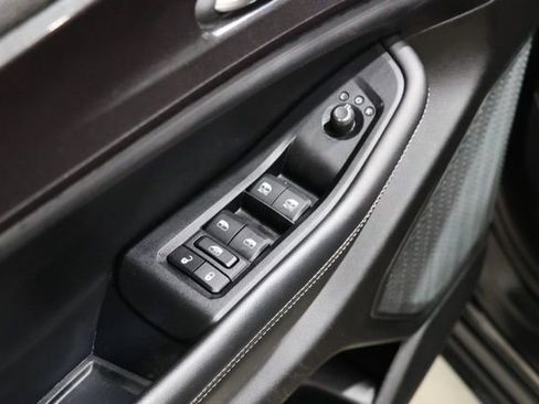 Used 2023 Jeep Grand Cherokee L Laredo AWD/4WD image 19