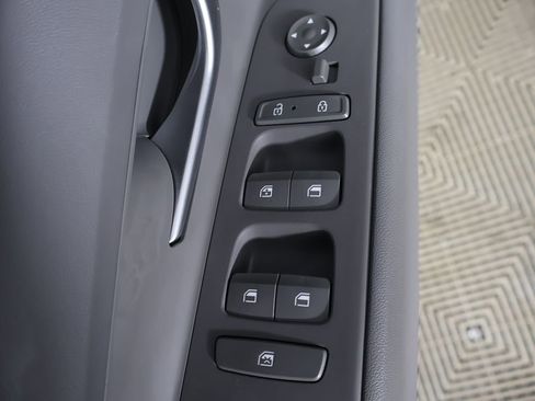 Used 2024 Hyundai Elantra SEL FWD image 32