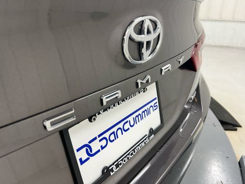Used 2022 Toyota Camry SE FWD image 26