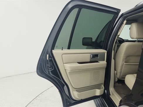 Used 2010 Ford Expedition Limited image 24