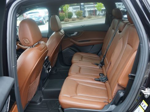 Used 2017 Audi Q7 3.0T Premium Plus AWD/4WD image 25